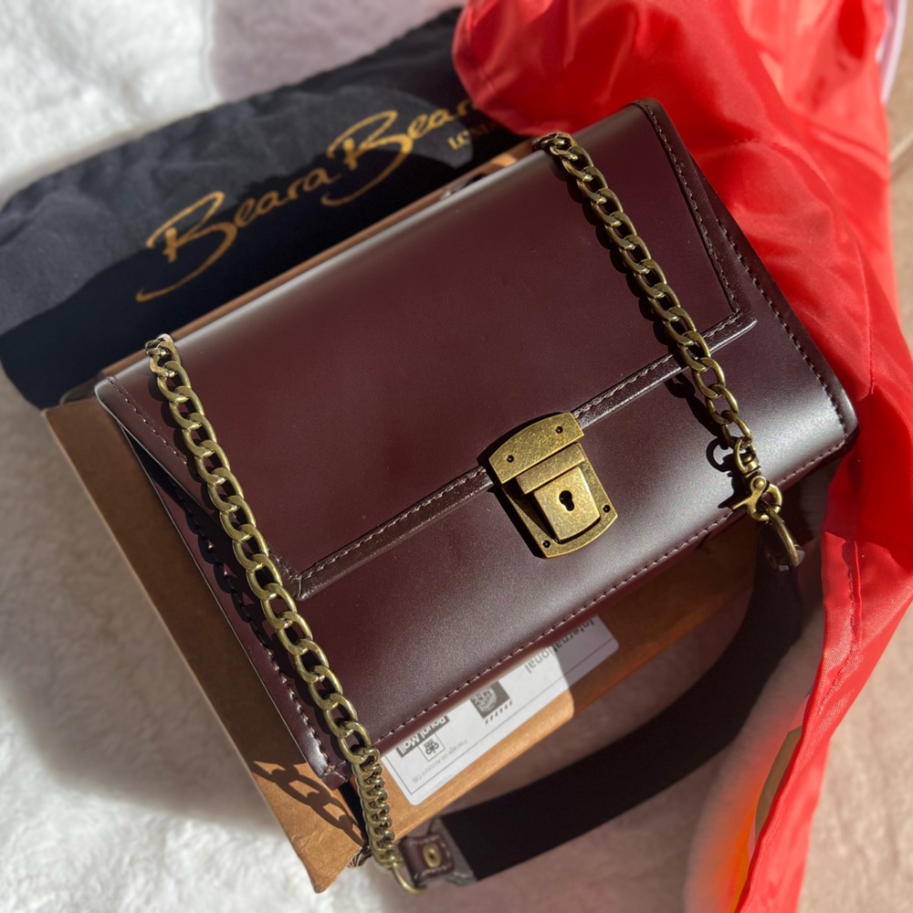 Brand New| Authentic| Genuine cow leather| Beara Beara bag| Brown| leather chain